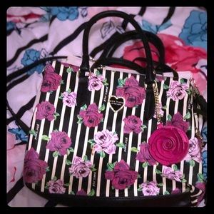 Betsy Johnson hand bag